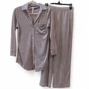 Soma, Taupe Ribbed Velour Pajama/Loungewear Set . XS